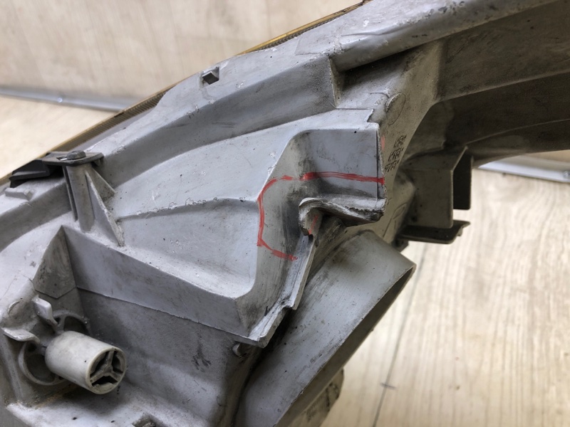 Фара правая G25/G35/G37/Q40 06-14