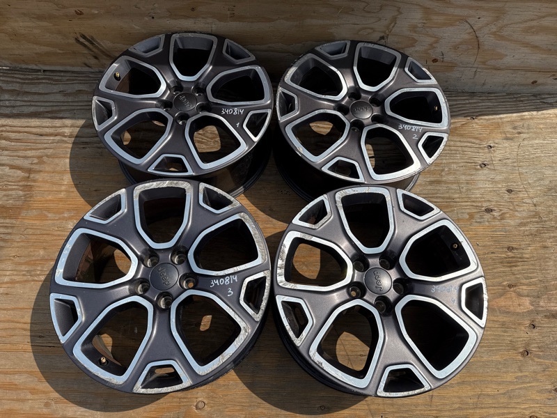Запчасть диск r18 JEEP RENEGADE (BU) 14- 2015 2.4 ED6 5XA66LAUAA Б/У Диск R18 JEEP RENEGADE (BU) 14- 2015 2.4 ED6 5XA66LAUAA Б/У
