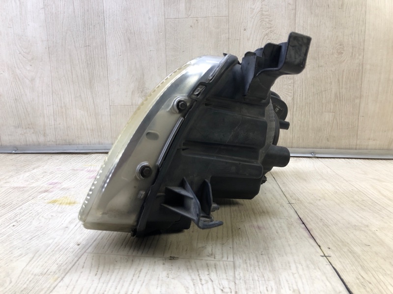 Фара правая FORD EXPLORER 05-10 Фара правая FORD EXPLORER 05-10