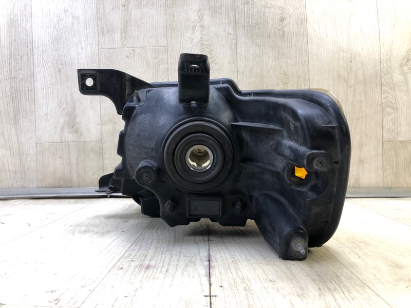 Фара правая EXPLORER 05-10 Фара правая EXPLORER 05-10