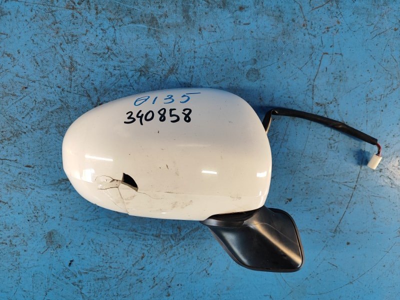 Зеркало правое TOYOTA PRIUS - 30 09-17 8791047180 Б/У