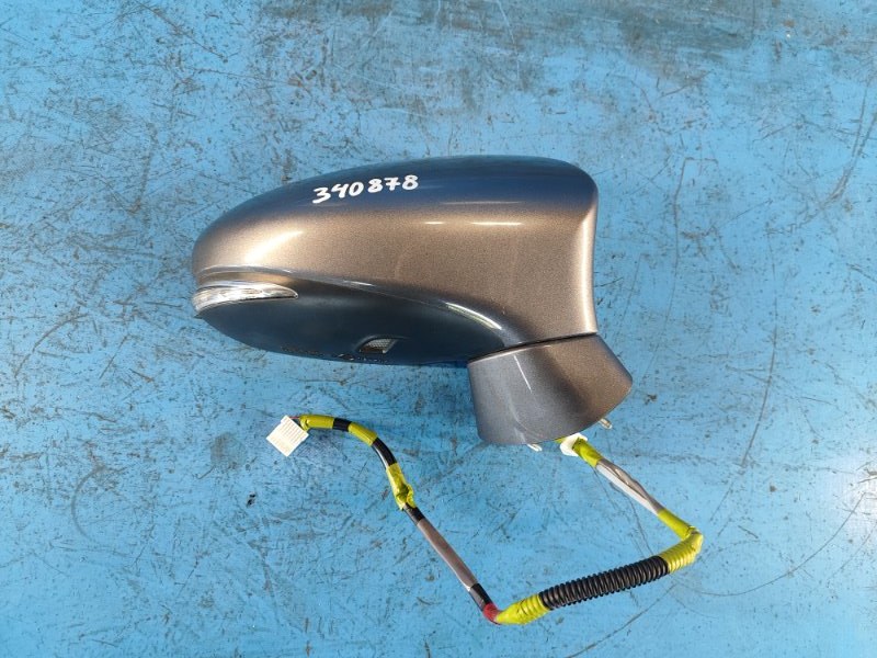 Зеркало правое LEXUS CT200 11-17 2012 1.8 2ZRFXE 8791076041B1 Б/У
