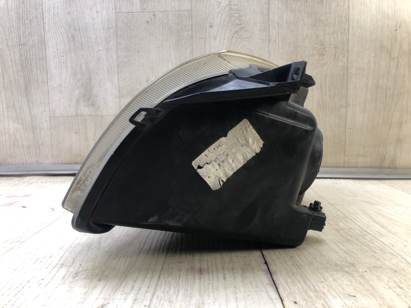 Фара правая DODGE MAGNUM 03-08