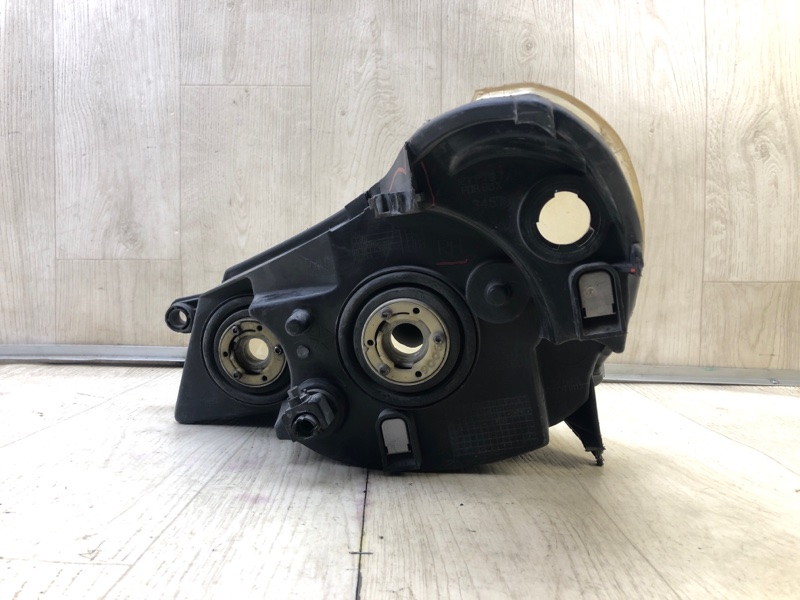 Фара правая SEBRING 06-10