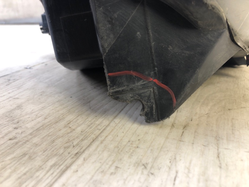 Фара правая SEBRING 06-10