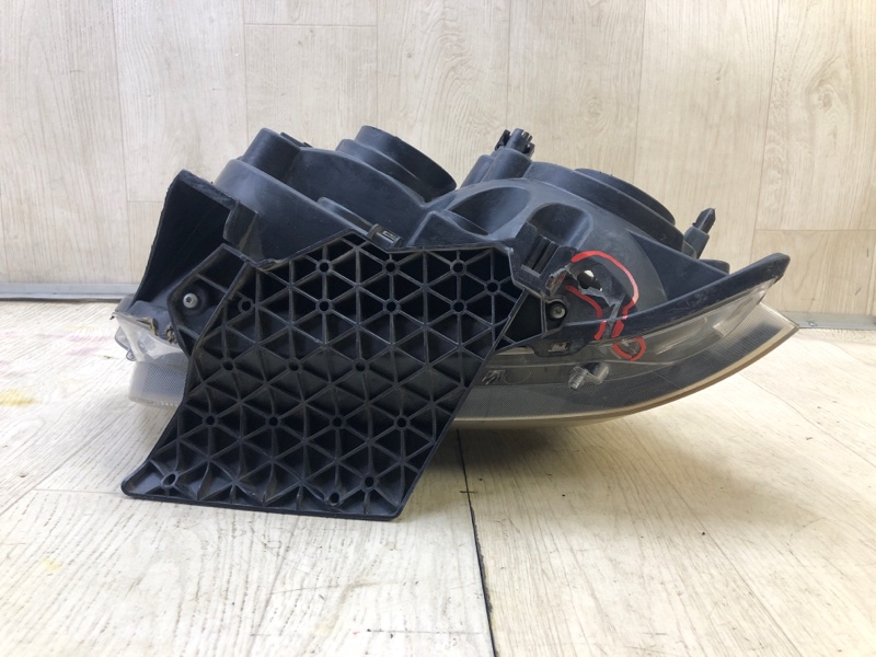 Фара правая CHARGER 11-15 Фара правая CHARGER 11-15