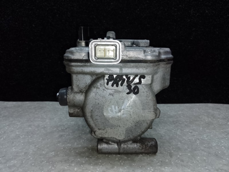 Компрессор кондиционера PRIUS - 30 09-17