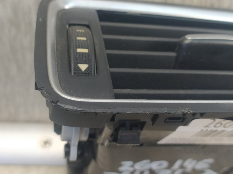 Дефлектор воздушный передний правый JETTA USA 10-17 2011 162 CBTA 2.5L