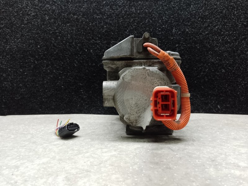 Компрессор кондиционера CT200 11-17 2013 1.8 2ZRFXE