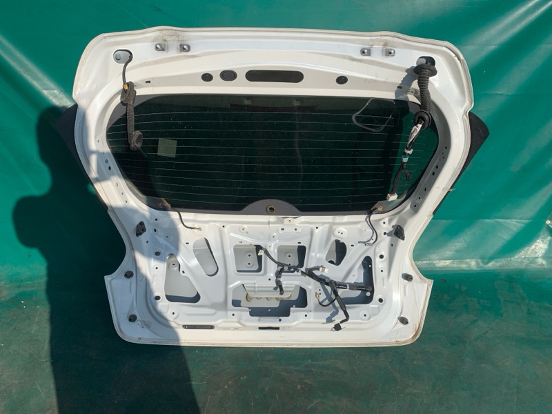 Крышка багажника JUKE 10-19 2013 1.6 MR16DDT