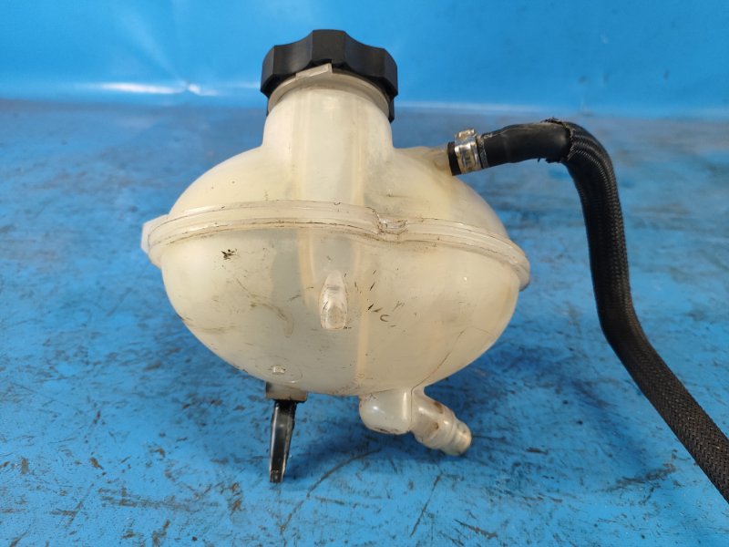 Бачок расширительный COMPASS 17-21 2018 2.4 EDD Бачок расширительный COMPASS 17-21 2018 2.4 EDD