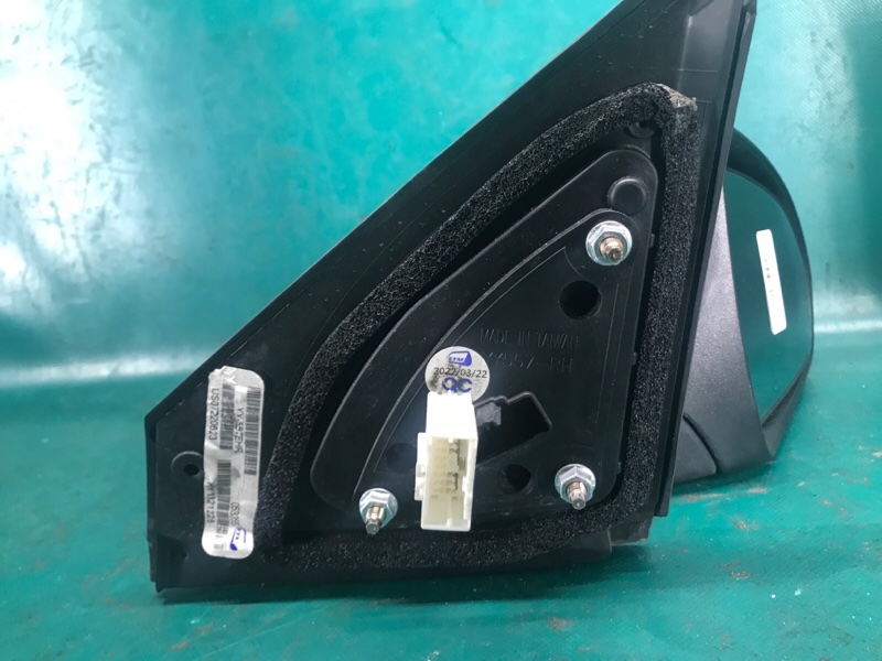 Зеркало правое ELANTRA AD 16- 2017