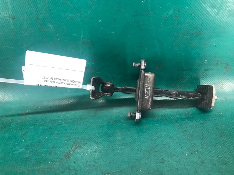 Ограничитель двери задний левый HYUNDAI ELANTRA AD 16- Ограничитель двери задний левый HYUNDAI ELANTRA AD 16-