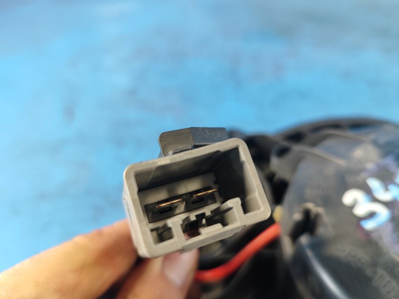 Моторчик печки MUSTANG 15-