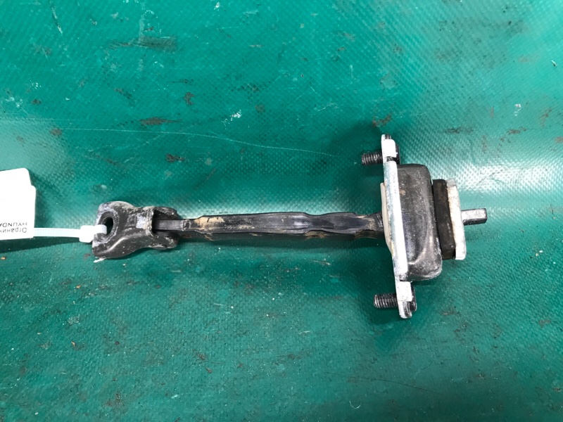 Ограничитель двери передний левый HYUNDAI ELANTRA AD 16-