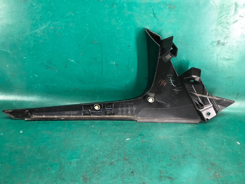 Накладка крышки багажника левая LEXUS NX 14-21 8ARFTS 2.0TURBO