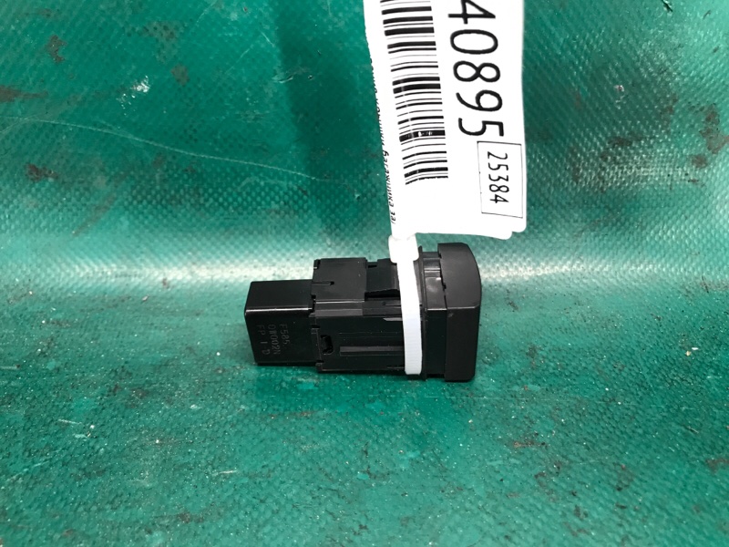 Кнопка закрывания крышки багажника задняя LEXUS NX 14-21 2021 8ARFTS 2.0TURBO 84930-78020 Б/У