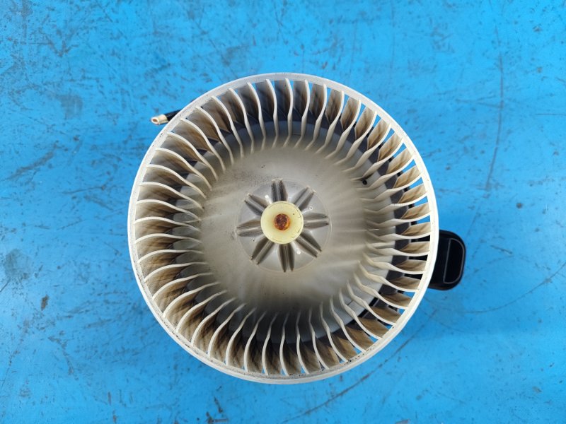 Моторчик печки CAMRY 40 06-11