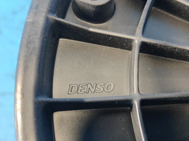 Моторчик печки CAMRY 40 06-11