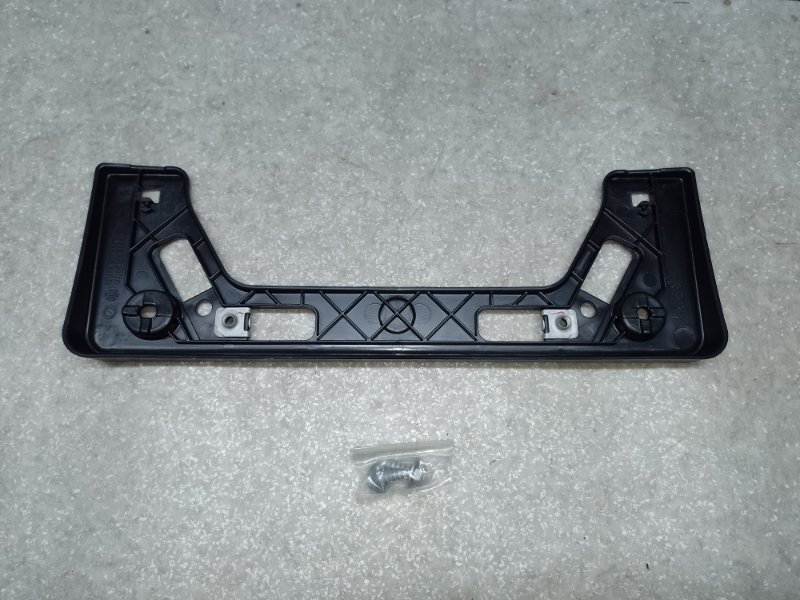 Площадка номерного знака передняя PRIUS 16-