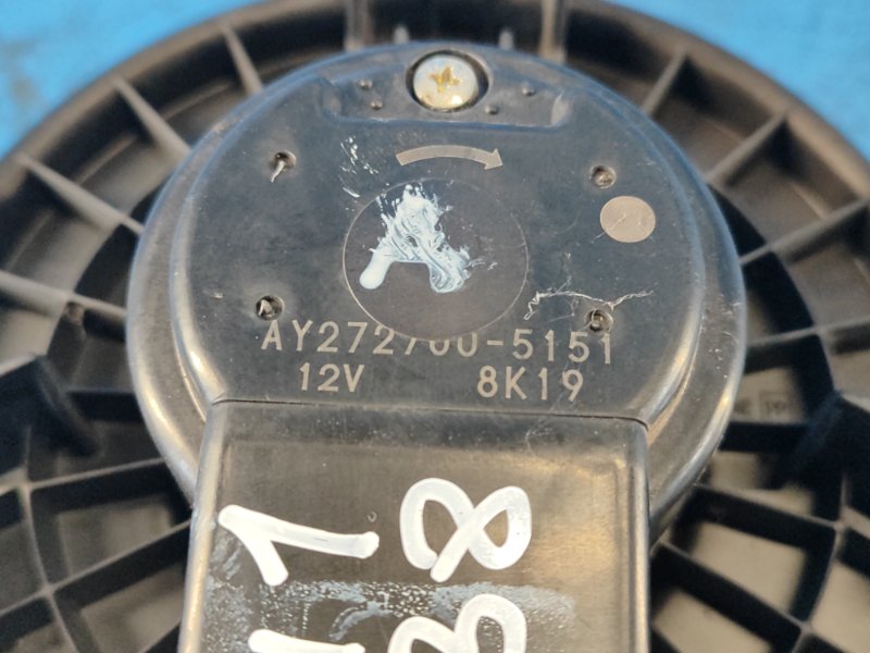 Моторчик печки RAV4 05-12