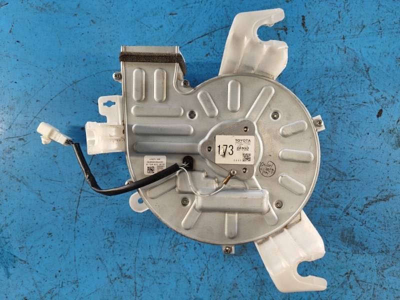 Мотор охлаждения батареи задний HS250H (ANF10) 09-12 2009 2.4 2AZFXE