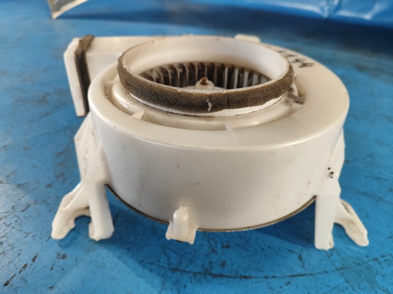 Мотор охлаждения батареи задний HS250H (ANF10) 09-12 2009 2.4 2AZFXE