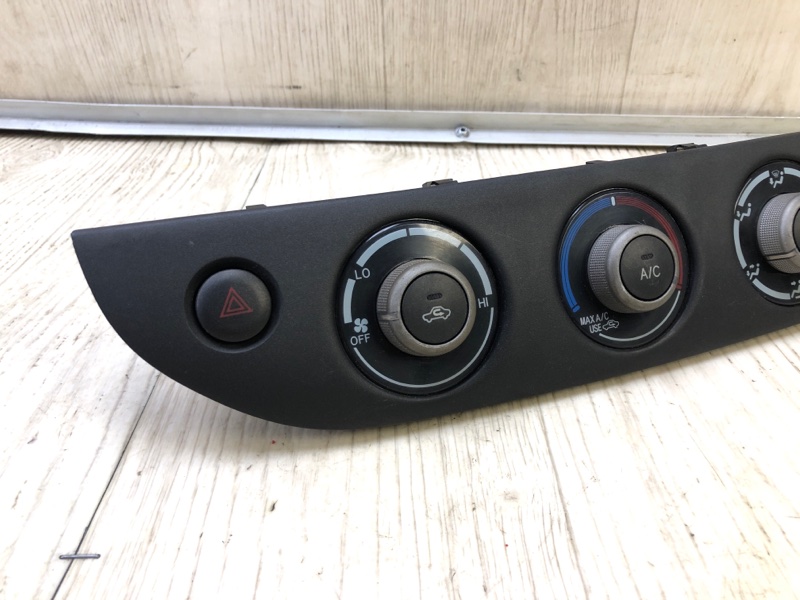 Блок управления печкой CAMRY 30 02-06 2005 2.4 2AZFE