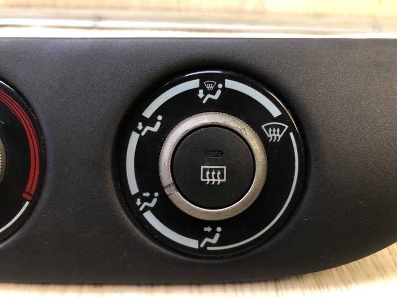 Блок управления печкой CAMRY 30 02-06 2005 2.4 2AZFE