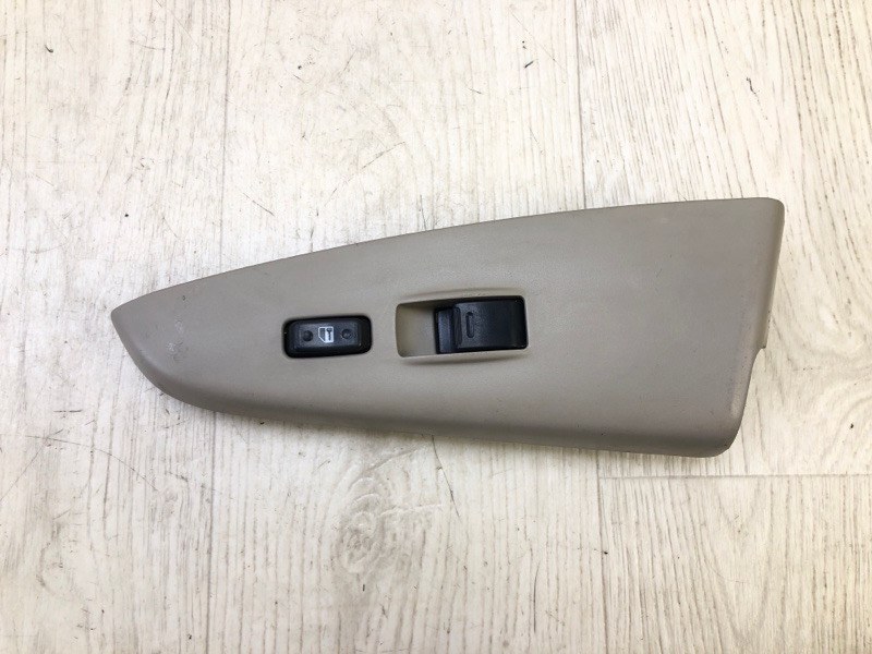 Кнопка стеклоподъемника передняя правая TOYOTA SOLARA 03-09 2003 2.4 2AZFE 84810-08010 Б/У