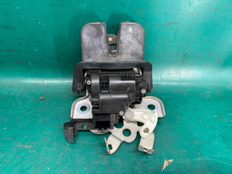 Замок крышки багажника Q5 08-16 2014 CPMB 2.0 TFSI