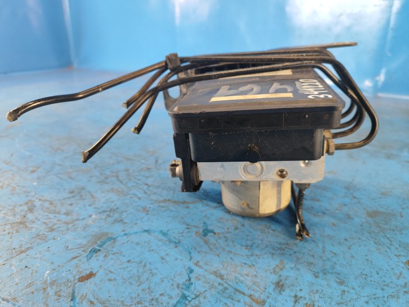 Блок ABS RENEGADE (BU) 14- 2015 2.4 ED6 Блок ABS RENEGADE (BU) 14- 2015 2.4 ED6