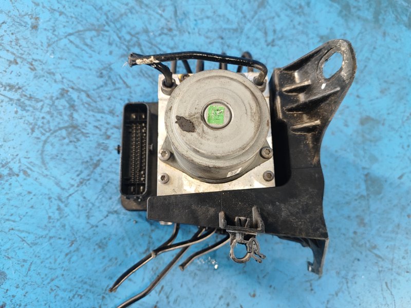 Блок ABS RENEGADE (BU) 14- 2015 2.4 ED6 Блок ABS RENEGADE (BU) 14- 2015 2.4 ED6