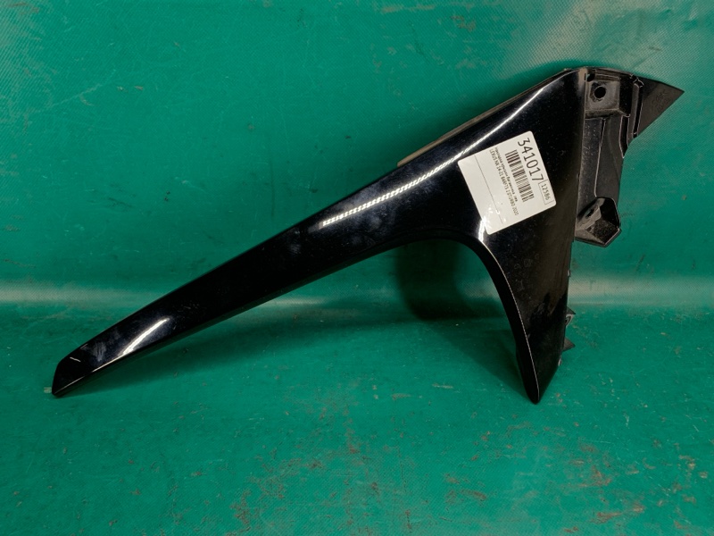 Накладка крышки багажника левая LEXUS NX 14-21 2020 8ARFTS 2.0TURBO 76088-78010 Б/У