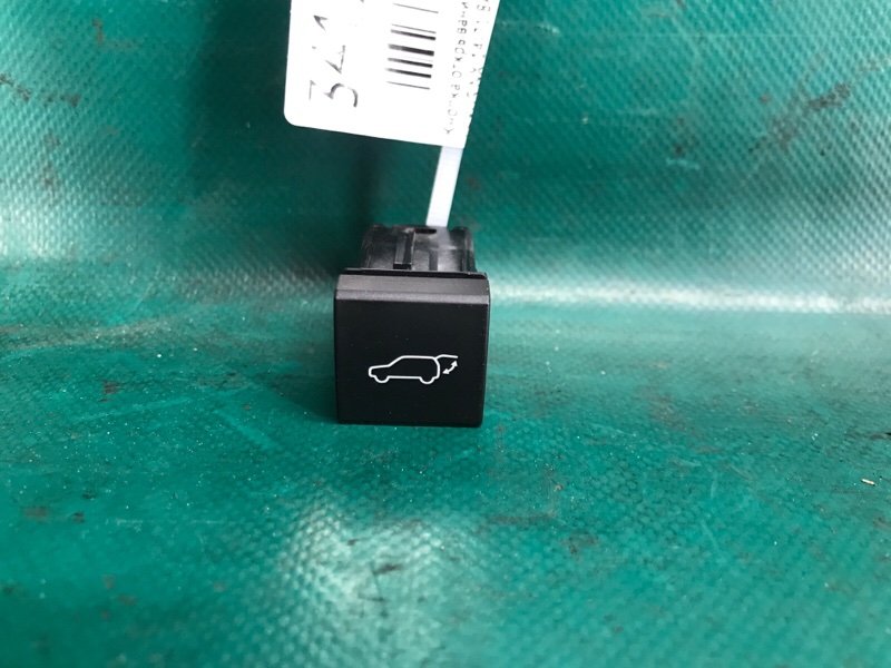 Кнопка закрывания крышки багажника LEXUS NX 14-21 2020 8ARFTS 2.0TURBO 84930-78020 Б/У
