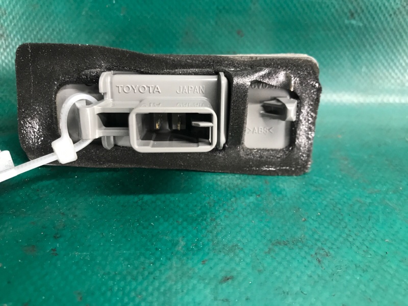 Подсветка номера LEXUS NX 14-21 8ARFTS 2.0TURBO Подсветка номера LEXUS NX 14-21 8ARFTS 2.0TURBO