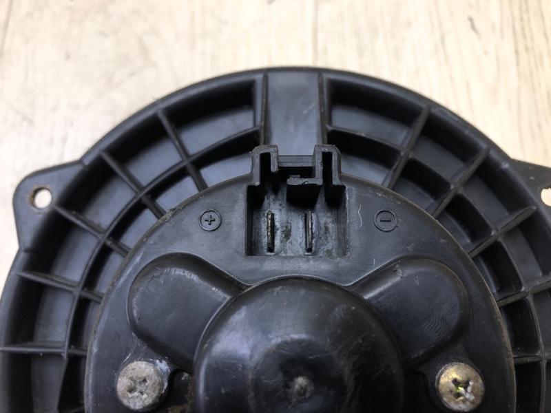 Моторчик печки SOLARA 03-09 2003 2.4 2AZFE