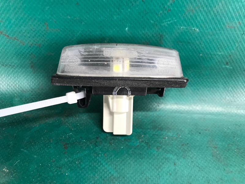 Подсветка номера QX60/JX35 12-20 2015 3.5 VQ35DE