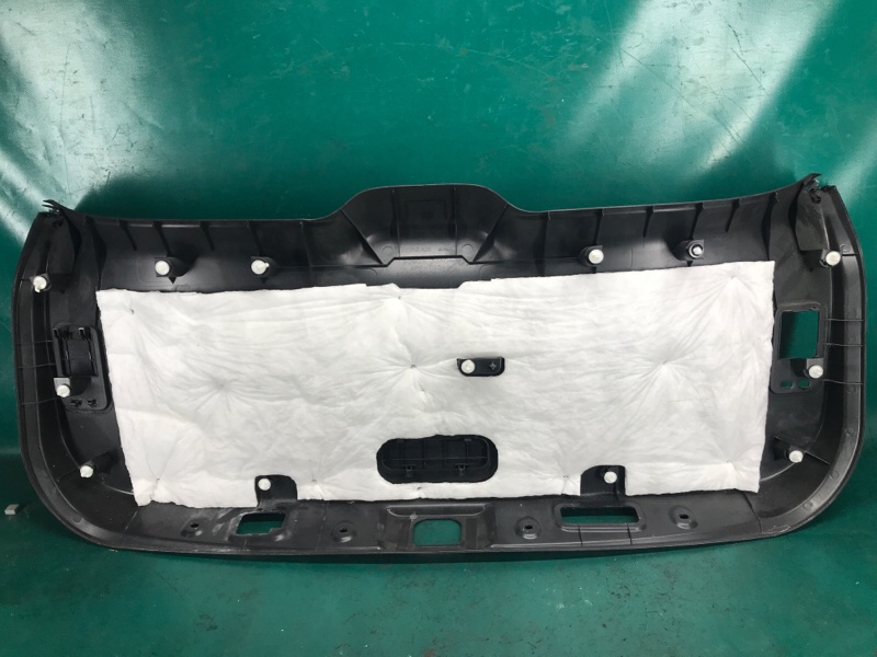 Обшивка крышки багажника INFINITI QX60/JX35 12-20 3.5 VQ35DE