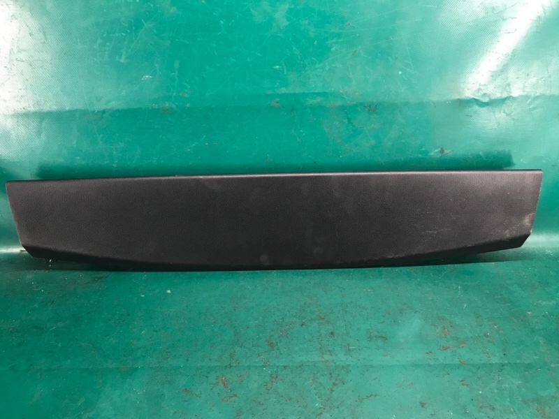 Обшивка крышки багажника NX 14-21 2020 8ARFTS 2.0TURBO