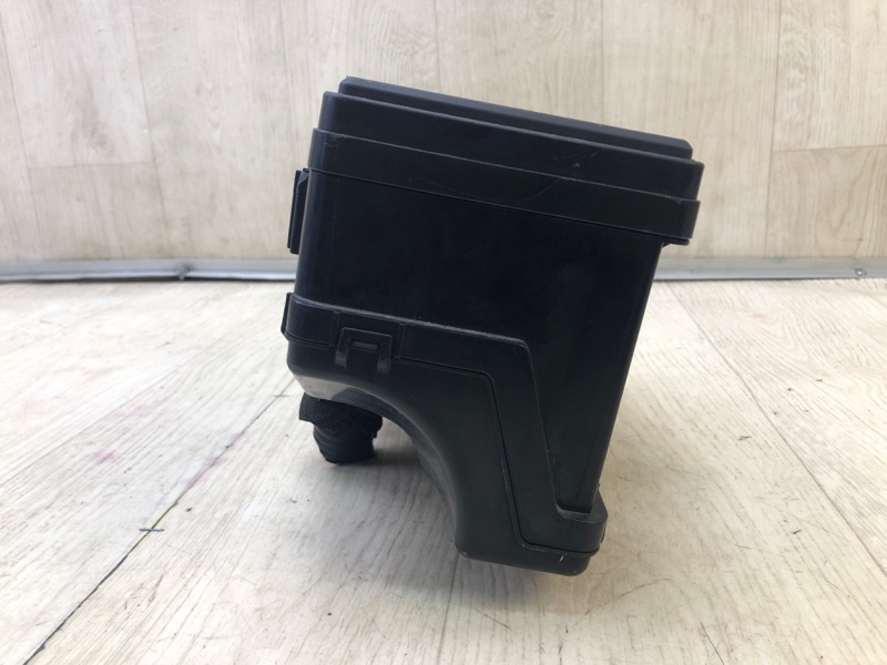 Блок предохранителей моторный отсек MDX (YD2) 06-13 Блок предохранителей моторный отсек MDX (YD2) 06-13