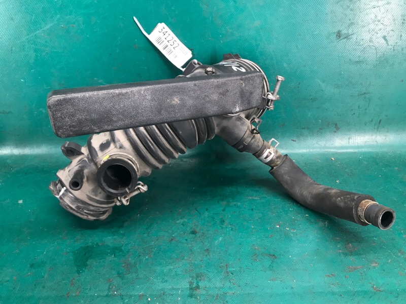 Запчасть патрубок воздушного фильтра TOYOTA CAMRY 40 06-11 2008 2.4 2AZFE 17881-0H090 Б/У Патрубок воздушного фильтра TOYOTA CAMRY 40 06-11 2008 2.4 2AZFE 17881-0H090 Б/У