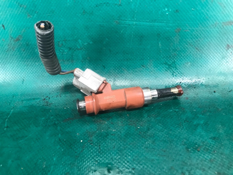 Форсунка топливная TOYOTA AVALON 05-12 2006 3.5 2GR-FE 23209-0P040 Б/У