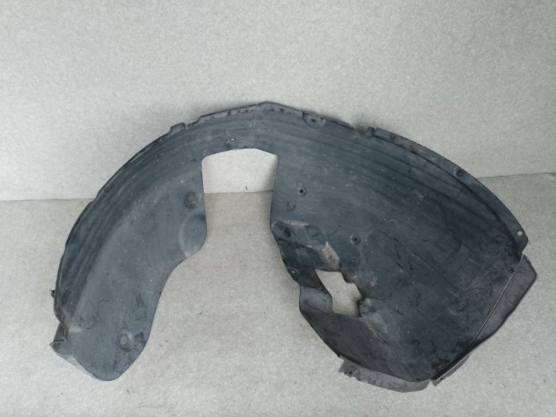 Подкрылок передний правый SORENTO UM 14- 2017 2.4 G4KJ