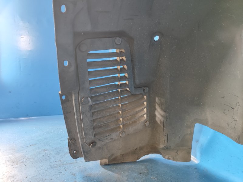 Подкрылок передний левый FUSION 14- 2.7 twin turbo