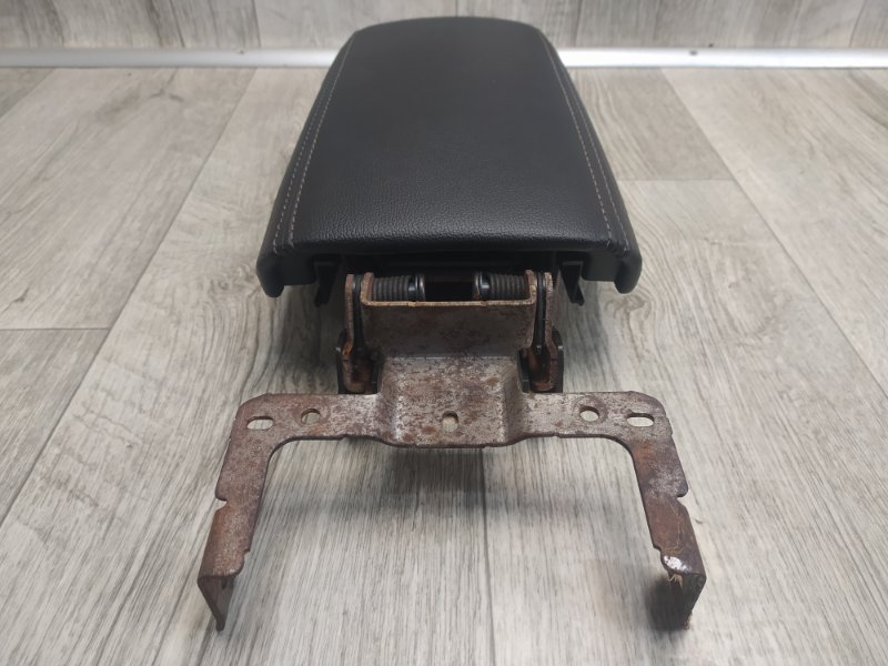 Подлокотник FORD ESCAPE 12-19 TM2 1.5 M9MA