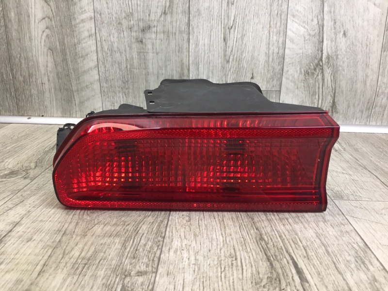 Запчасть фонарь наружный левый DODGE CHALLENGER 08-14 5028781AE Б/У Фонарь наружный левый DODGE CHALLENGER 08-14 5028781AE Б/У