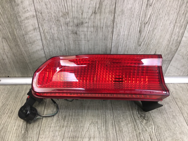 Фонарь наружный левый CHALLENGER 08-14 Фонарь наружный левый CHALLENGER 08-14