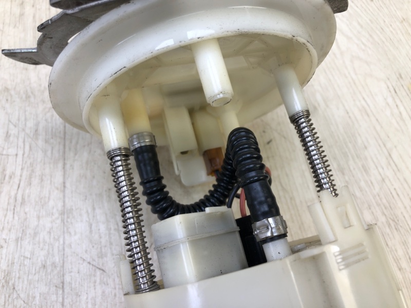 Топливный насос JUKE 10-19