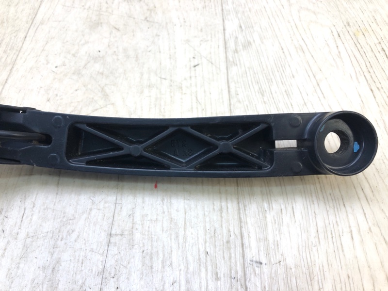 Поводок стеклоочистителя передний правый MDX (YD2) 06-13